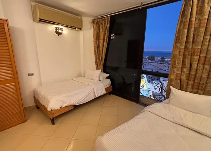 Apartman Bahia Center - Cozy Prime Location Serviced With Sea View Gurdaka